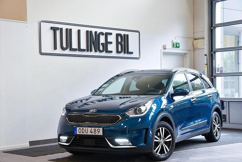 Blå Begagnad 2016 Kia Niro Advance SUV | 164 800 kr (Marknadspris) - Bild 1/4