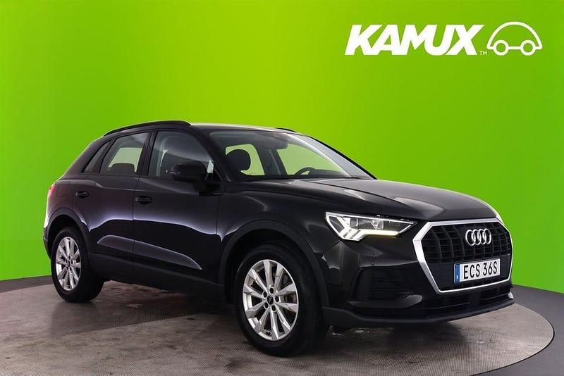 Svart Begagnad 2022 Audi Q3 SUV | 259 800 kr (Marknadspris) - Bild 1/3