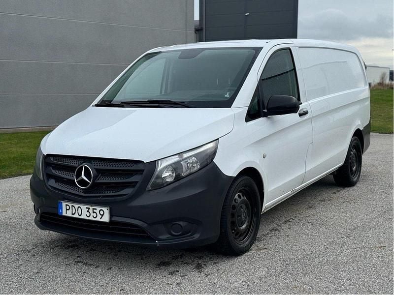 Vit Begagnad 2017 Mercedes Vito Van | 92 000 kr (Bra pris) - Bild 1/4