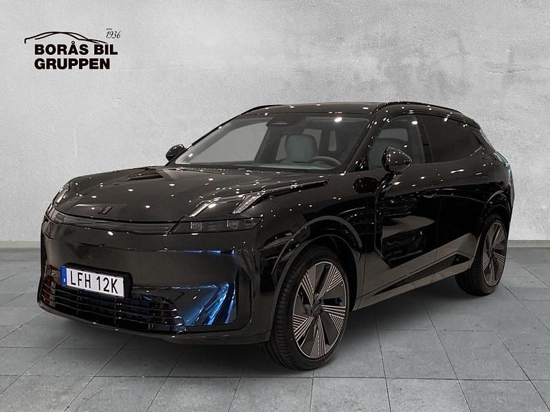 Begagnad Lynk & Co 08 2026 Svart SUV