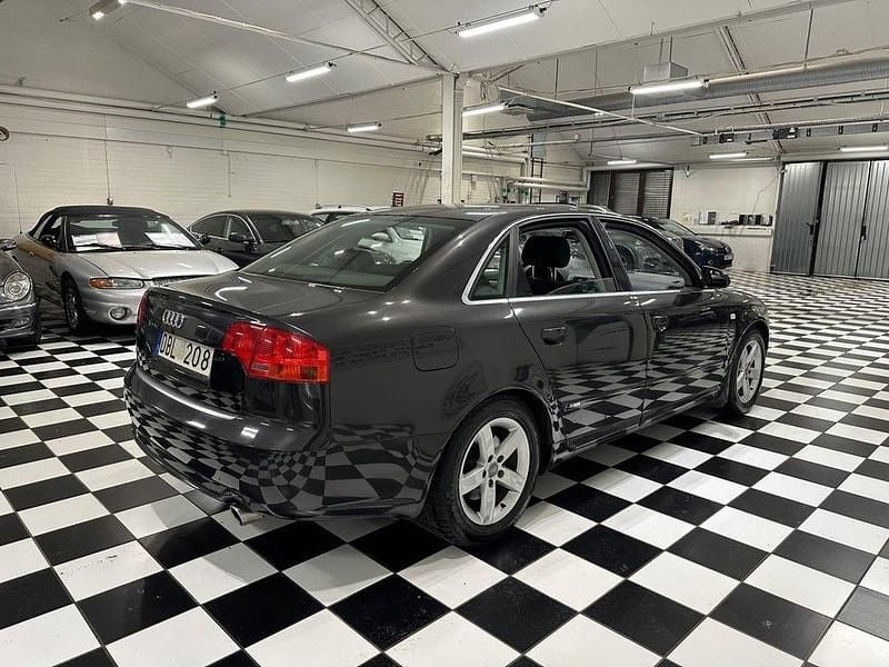 Begagnad Audi A4 Comfort 200 HK (147 kW) 2007 Grå Sedan