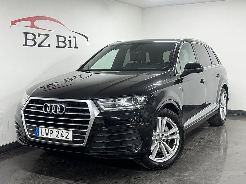 Svart Begagnad 2015 Audi Q7 S-Line SUV | 279 900 kr (Marknadspris) - Bild 1/4