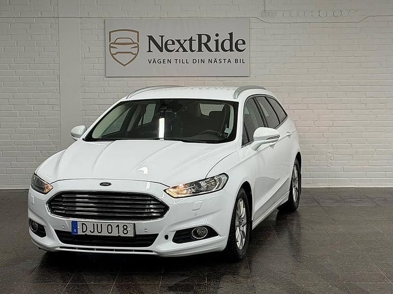 Vit Begagnad 2015 Ford Mondeo Kombi | 89 900 kr (Marknadspris) - Bild 1/4