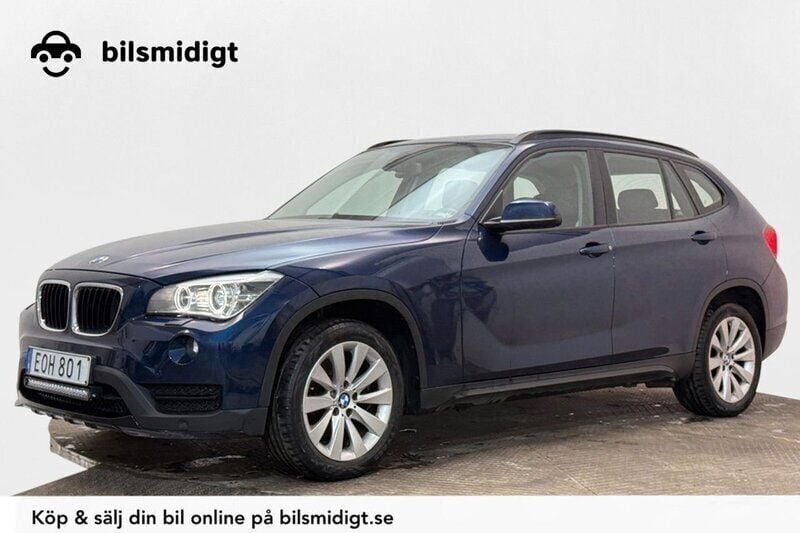 Blå Begagnad 2015 BMW X1 Sport Line SUV | 144 900 kr (Bra pris) - Bild 1/3