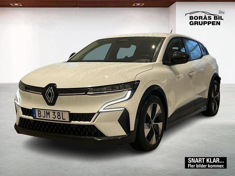 Vit Begagnad 2023 Renault Mégane IV Equilibre | 255 000 kr (Marknadspris) - Bild 1/1