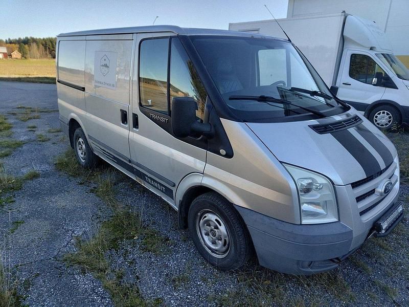 Grå Begagnad 2010 Ford Transit | 32 000 kr (Superpris) - Bild 1/4