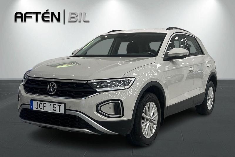 Ljusgrå (grå) Begagnad 2024 VW T-Roc SUV | 299 500 kr (Lite dyr) - Bild 1/3