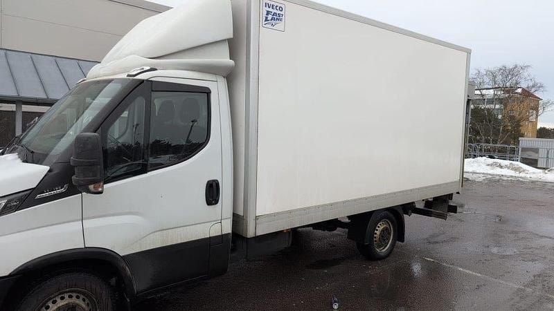 Begagnad Iveco Daily 156 HK (114 kW) 2021