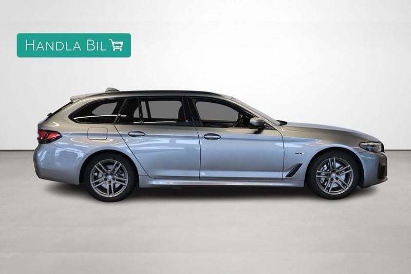 Begagnad BMW 530 M Sport 292 HK (214 kW) 2022 Blå Kombi