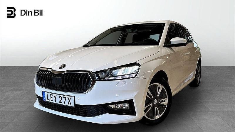 Vit Begagnad 2023 Skoda Fabia Style Halvkombi | 212 900 kr (Marknadspris) - Bild 1/4