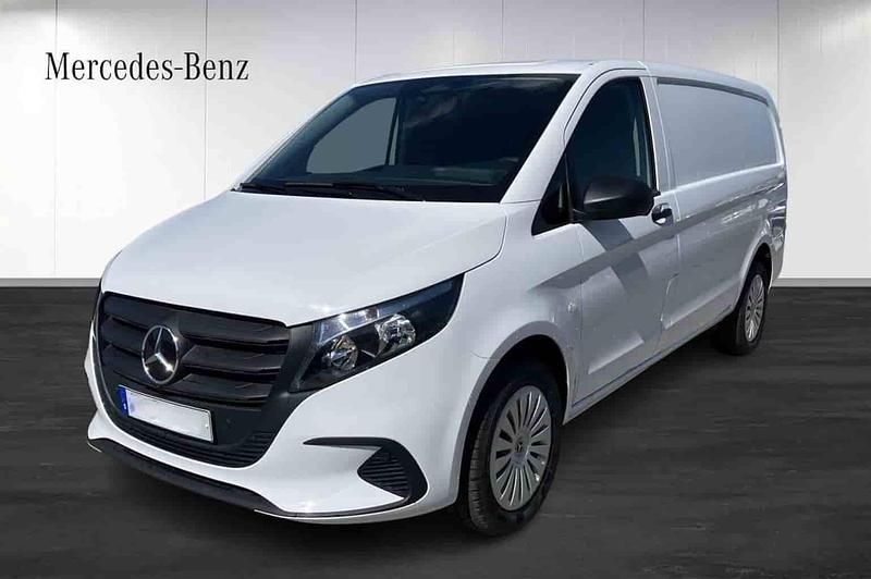 Vit Ny 2025 Mercedes Vito Minibuss | 561 250 kr - Bild 1/1