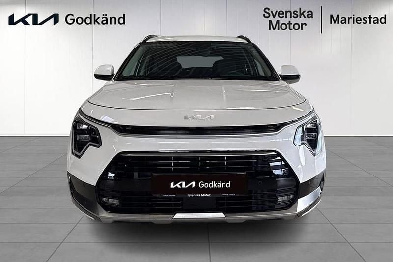 Begagnad Kia Niro Advance 185 HK (136 kW) 2024 Vit SUV