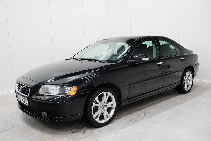 Svart Begagnad 2008 Volvo S60 Standard Sedan | 89 900 kr (Dyr) - Bild 1/4