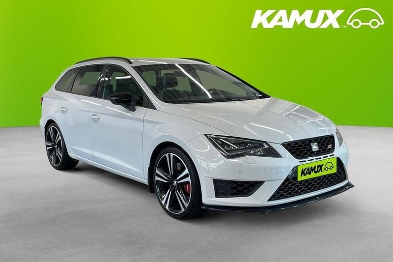 Vit Begagnad 2016 Cupra Leon Kombi | 174 800 kr (Marknadspris) - Bild 1/3