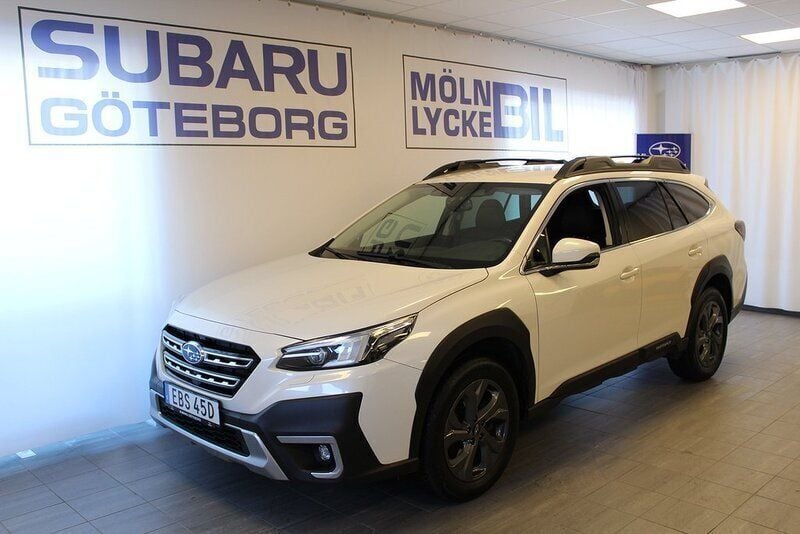 Vit Begagnad 2022 Subaru Outback SUV | 354 900 kr (Bra pris) - Bild 1/4