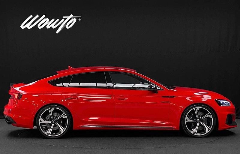 Begagnad Audi RS5 Sportback Sport 451 HK (331 kW) 2019 Röd (misanoröd metallic) Halvkombi