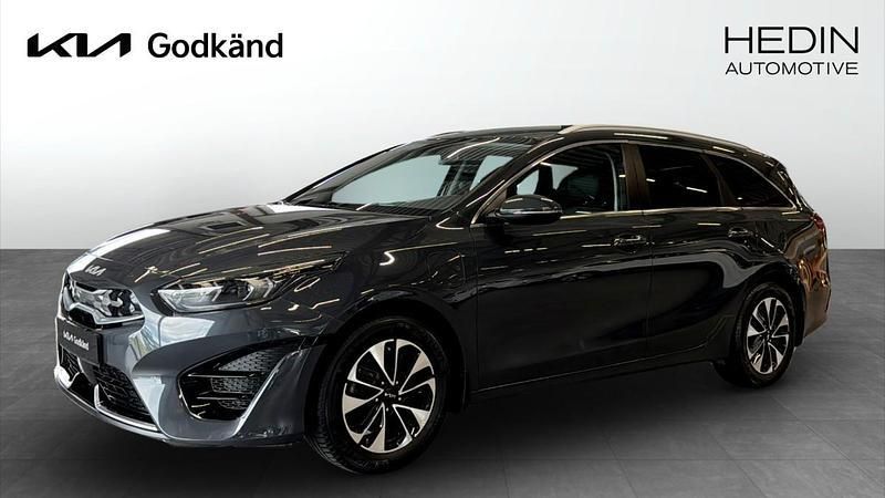 Grå (grey) Begagnad 2022 Kia Ceed Sportswagon Advance Kombi | 259 900 kr (Marknadspris) - Bild 1/4