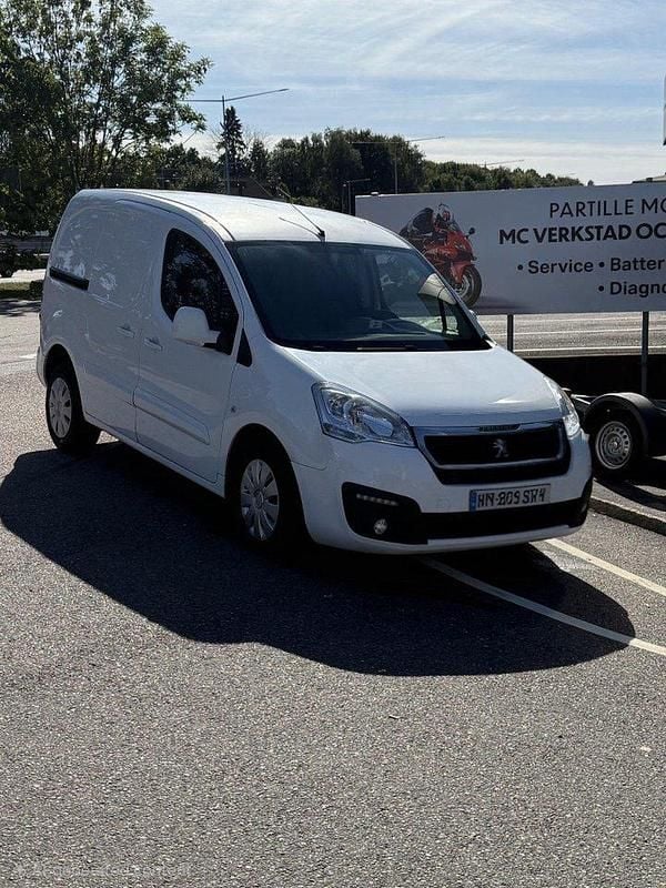 Begagnad 2016 Peugeot Partner Minibuss | 64 900 kr (Dyr) - Bild 1/4