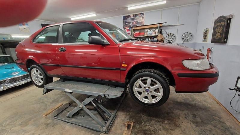 Begagnad 1999 Saab 9-3 Halvkombi | 25 000 kr (Superpris) - Bild 1/4