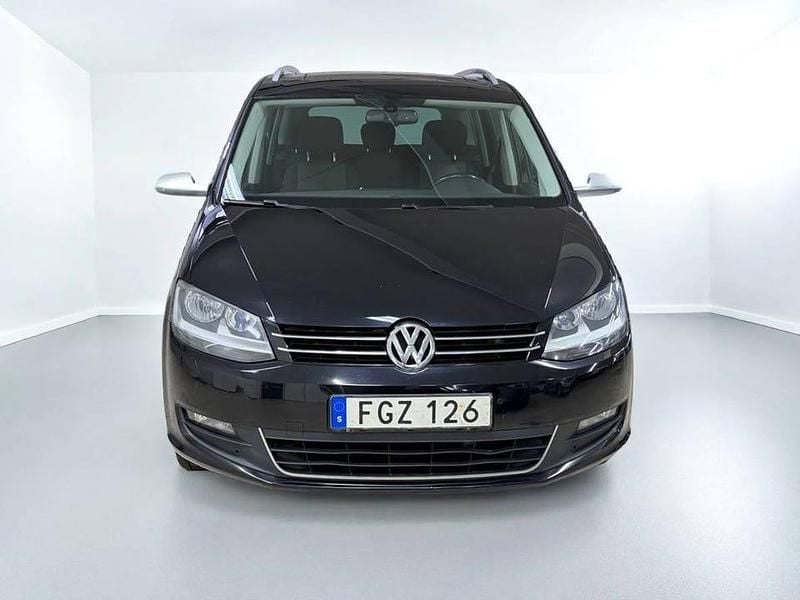Begagnad VW Sharan 140 HK (102 kW) 2014 Svart Minibuss