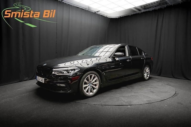 Svart Begagnad 2018 BMW 530 Sport Line Sedan | 229 700 kr (Bra pris) - Bild 1/3