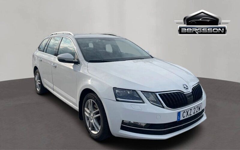Vit Begagnad 2019 Skoda Octavia Style Kombi | 129 900 kr (Lite dyr) - Bild 1/4