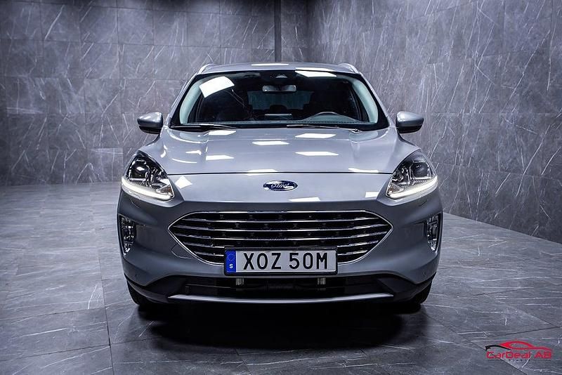 Begagnad Ford Kuga 190 HK (139 kW) 2022 Grå SUV