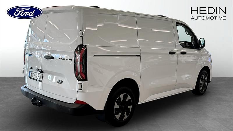 Ny Ford E-Transit 100 kW (136 HK) 2026 Frozen white Van