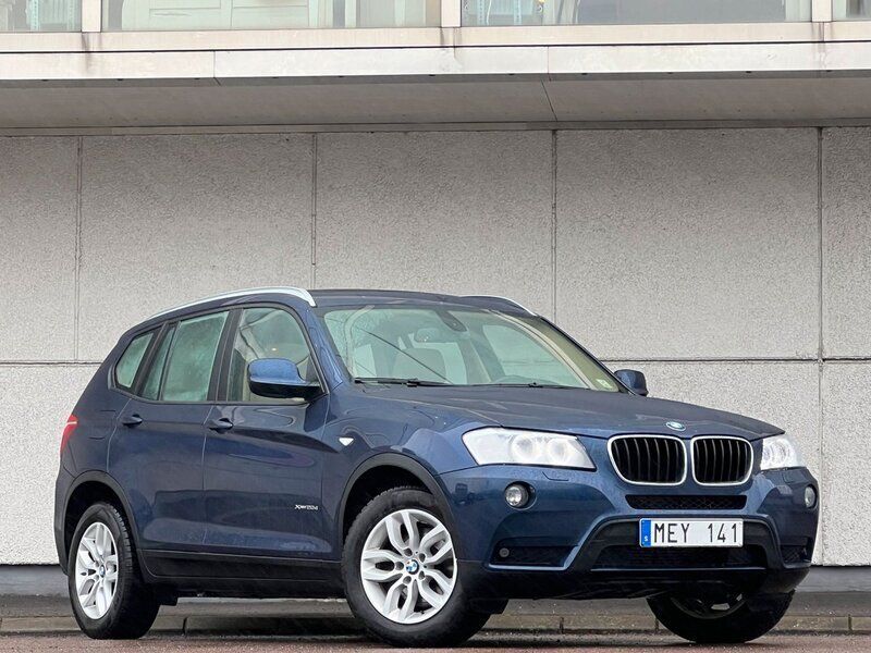 Blå Begagnad 2012 BMW X3 Advantage SUV | 129 900 kr (Marknadspris) - Bild 1/4
