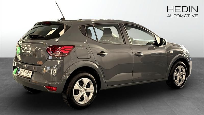 Begagnad Dacia Sandero Essentiel 91 HK (66 kW) 2025 Grå (grey) Halvkombi
