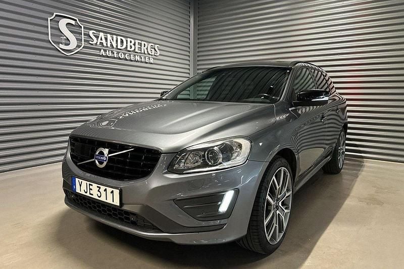 Grå Begagnad 2016 Volvo XC60 Performance SUV | 239 500 kr (Bra pris) - Bild 1/4