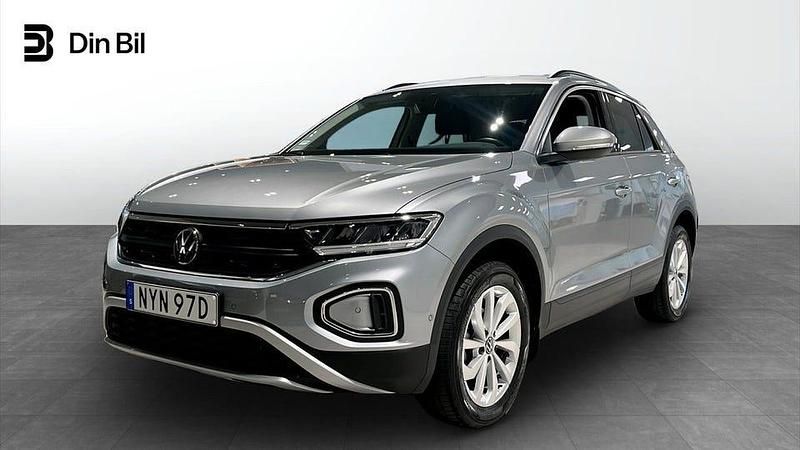 Silver Begagnad 2024 VW T-Roc Life SUV | 309 900 kr (Dyr) - Bild 1/4