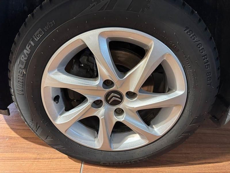 Begagnad Citroën C3 Live 83 HK (61 kW) 2018 Vit Halvkombi