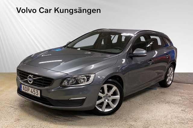 Grå Begagnad 2016 Volvo V60 Business Edition Kombi | 169 900 kr (Marknadspris) - Bild 1/3