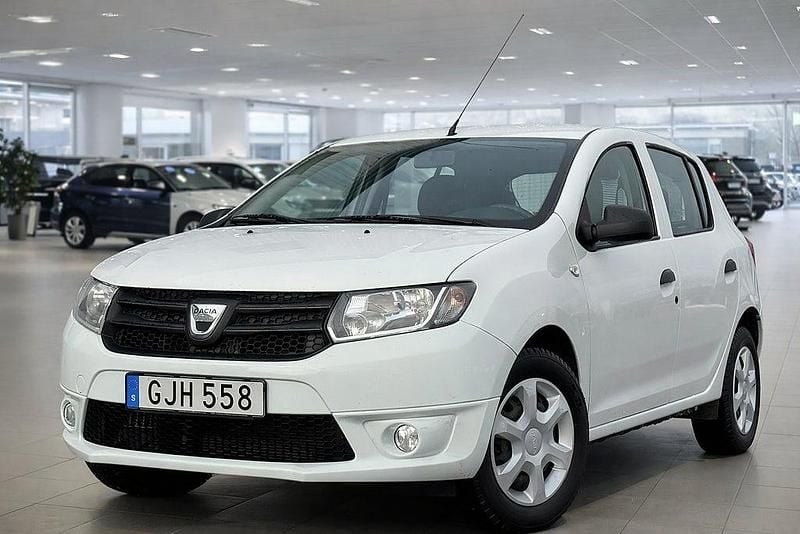 Begagnad Dacia Sandero 90 HK (66 kW) 2014 Vit Halvkombi