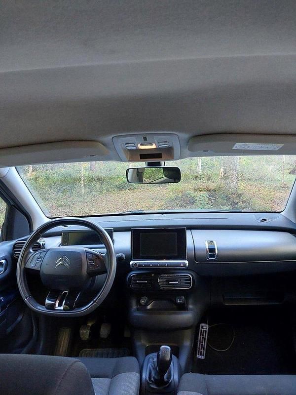 Begagnad Citroën C4 Cactus 82 HK (60 kW) 2015 Vit Halvkombi