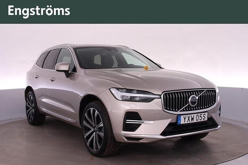 Begagnad Volvo XC60 Plus 253 HK (186 kW) 2024 Grå SUV