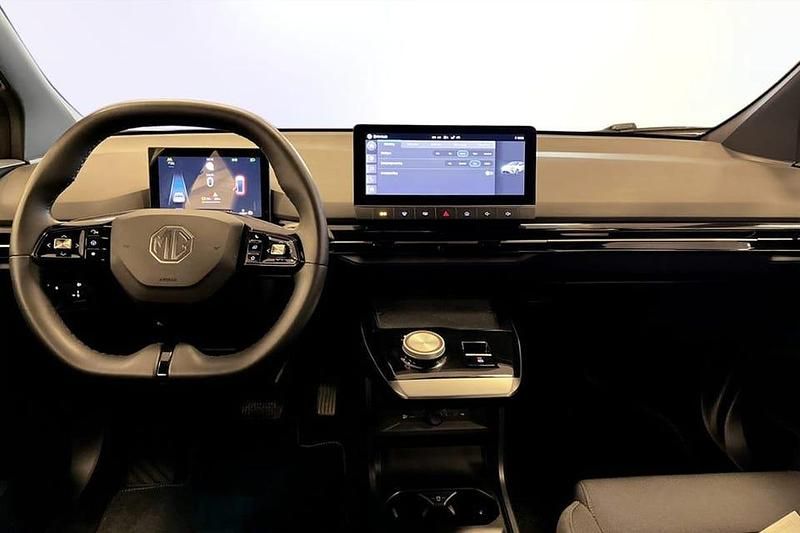Begagnad MG MG4 EV 125 kW (171 HK) 2023 Vit Halvkombi