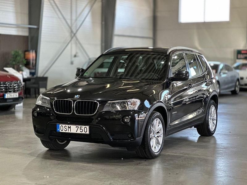 Svart Begagnad 2012 BMW X3 SUV | 109 900 kr (Marknadspris) - Bild 1/4