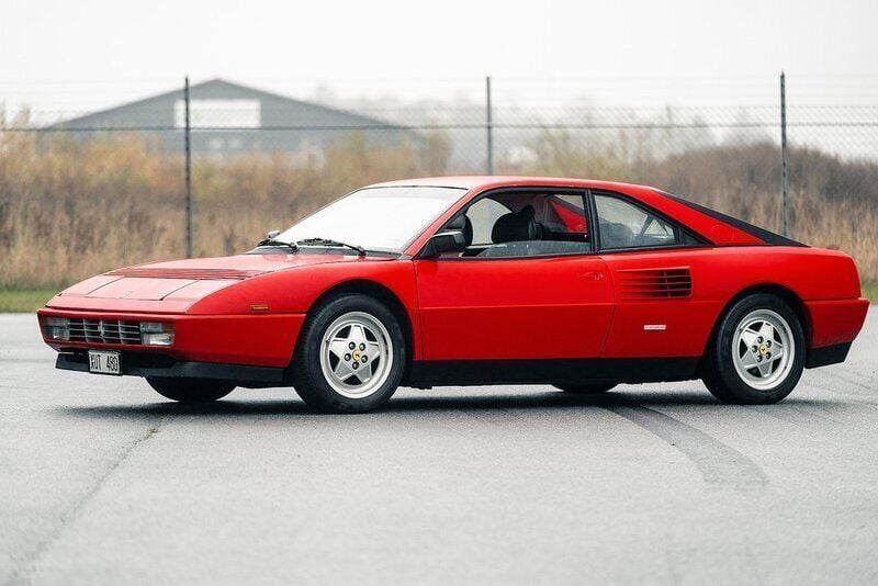 Begagnad Ferrari Mondial 323 HK (237 kW) 1992 Röd Sportkupé