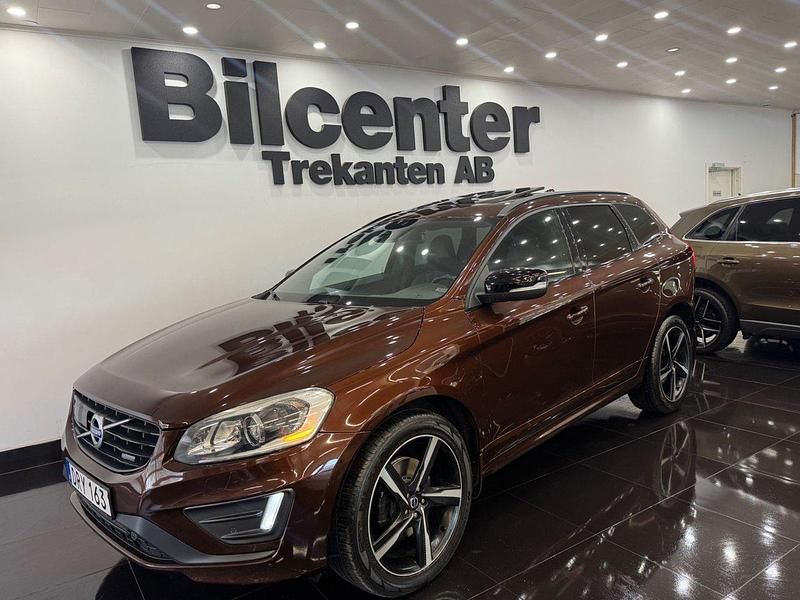 Brun Begagnad 2014 Volvo XC60 R-Design SUV | 169 900 kr (Marknadspris) - Bild 1/4