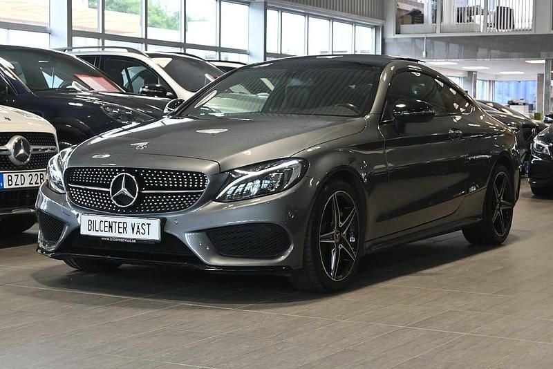 Grå Begagnad 2018 Mercedes C200 AMG Sportkupé | 284 000 kr (Marknadspris) - Bild 1/4