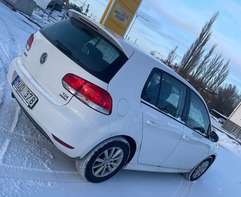 Begagnad VW Golf VII 105 HK (77 kW) 2012