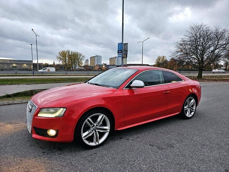 Röd Begagnad 2009 Audi A5 Comfort Sportkupé | 59 000 kr (Bra pris) - Bild 1/4