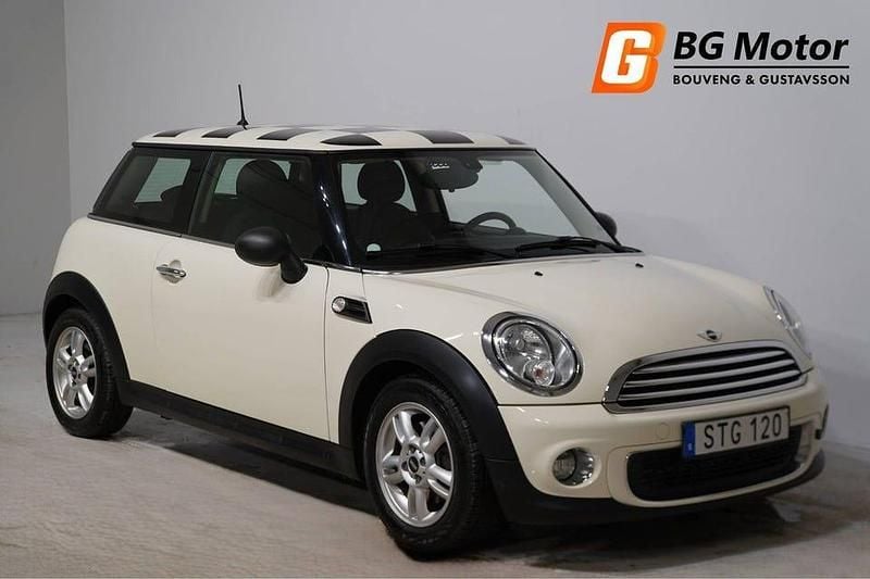 Begagnad Mini ONE 98 HK (72 kW) 2013 Vit Halvkombi