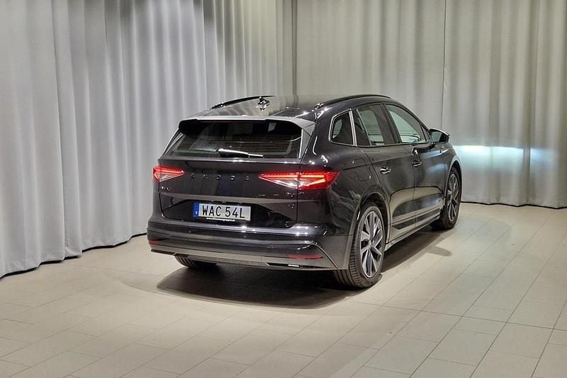 Begagnad Skoda Enyaq iV 150 kW (204 HK) 2023 Svart SUV