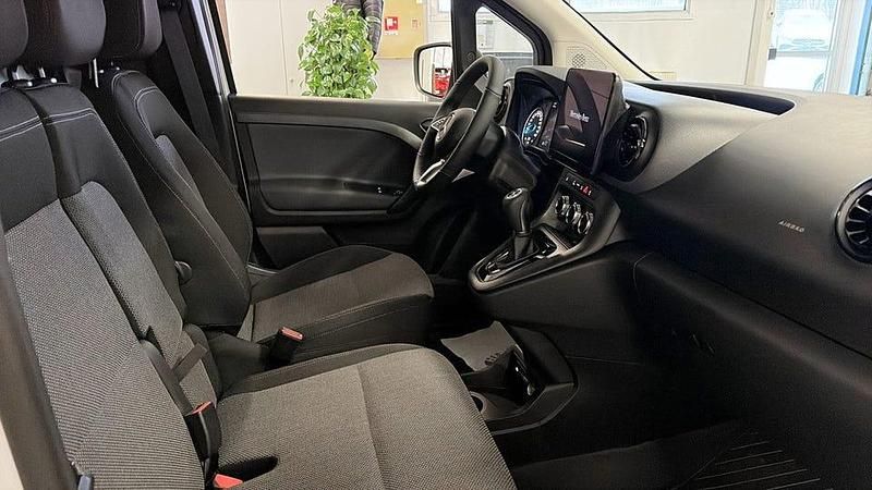 Begagnad Mercedes eCitan 89 kW (122 HK) 2025 Vit