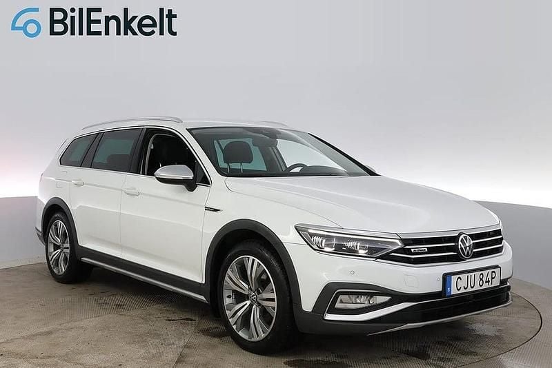 Vit Begagnad 2021 VW Passat Alltrack Kombi | 234 900 kr (Bra pris) - Bild 1/4