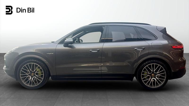 Begagnad Porsche Cayenne Sport 340 HK (250 kW) 2021 Grå SUV