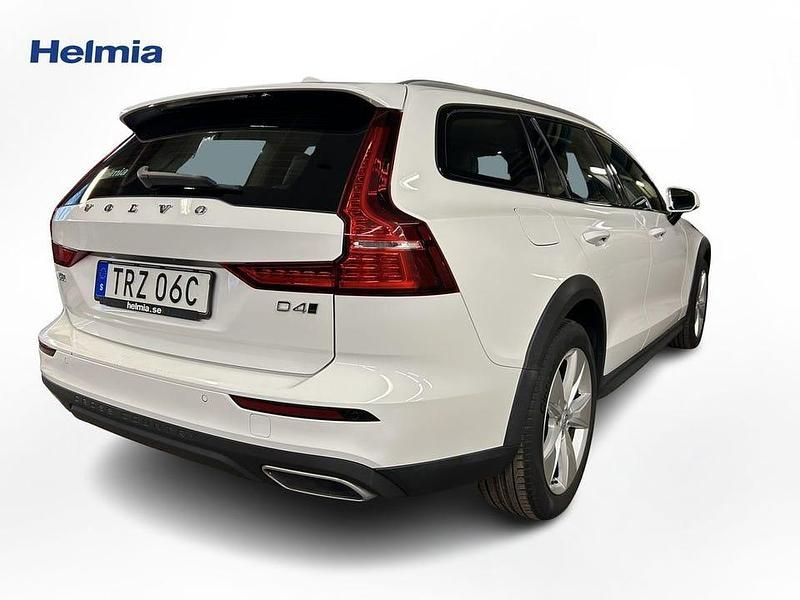 Begagnad Volvo V60 CC SE 192 HK (141 kW) 2020 Vit Kombi